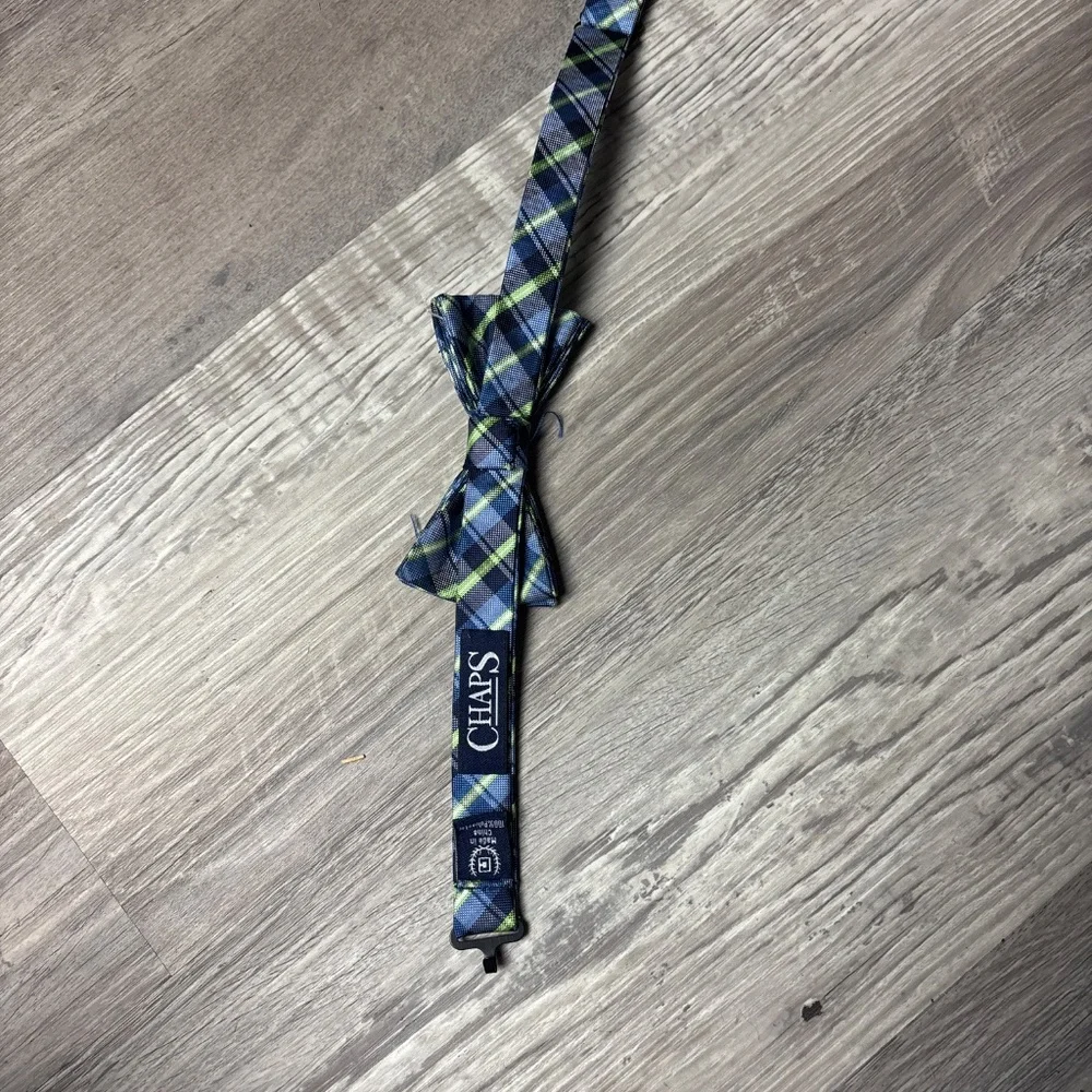 Chapa Mini Chile Bow tie